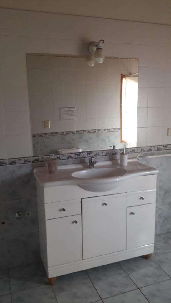 Hosteria La Farfalla Chos Malal Quarto foto